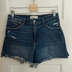 Abercrombie Curve Love Size 8 / 29 Mom Jean Shorts